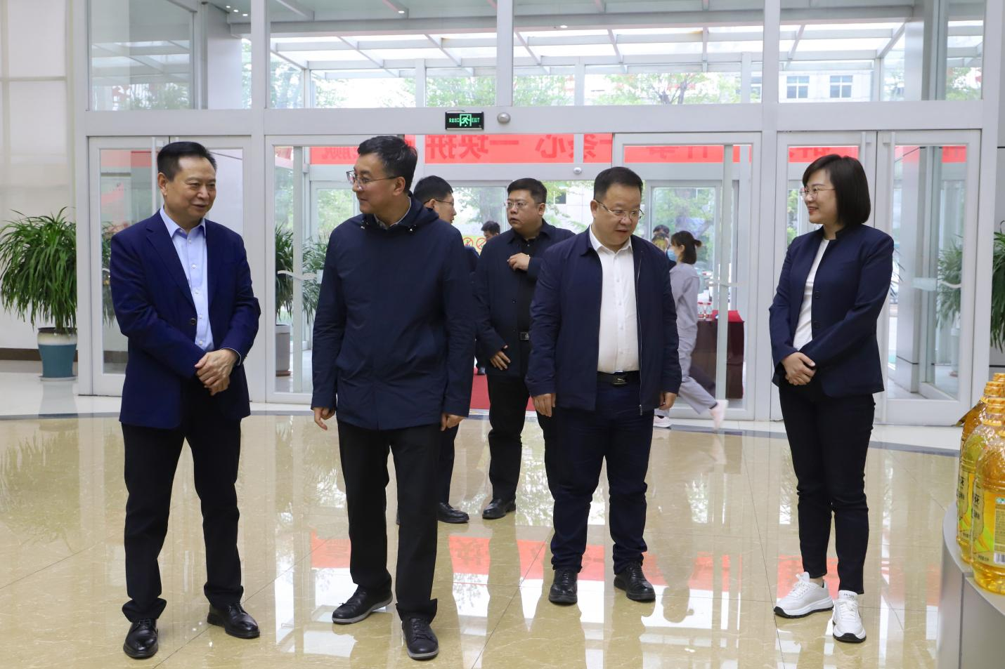 吉林省延边自治州考察团来蘑菇视频
参观考察