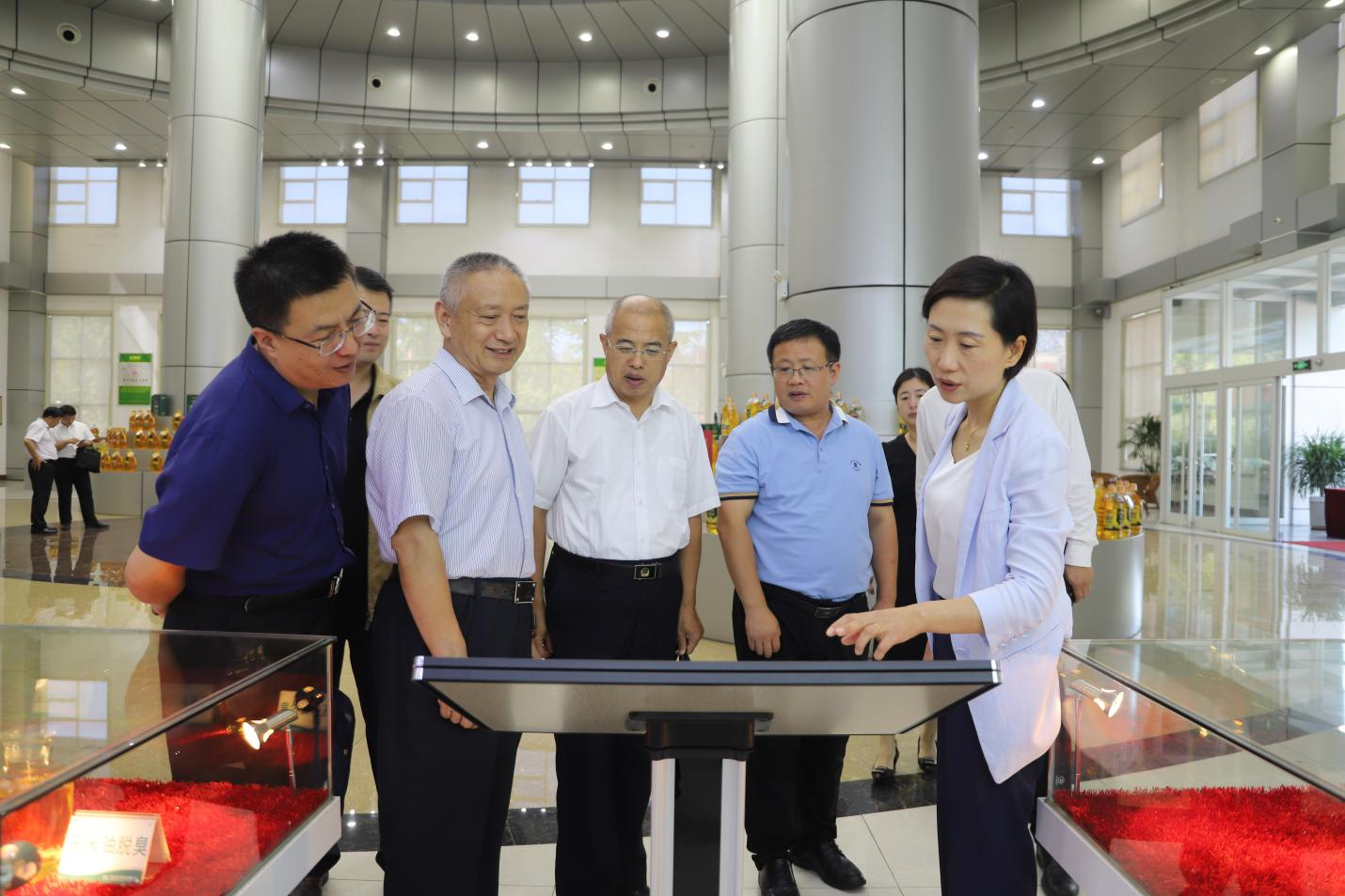山东省市场羁系局来山东三星团体展开认证承认查验检测使命调研