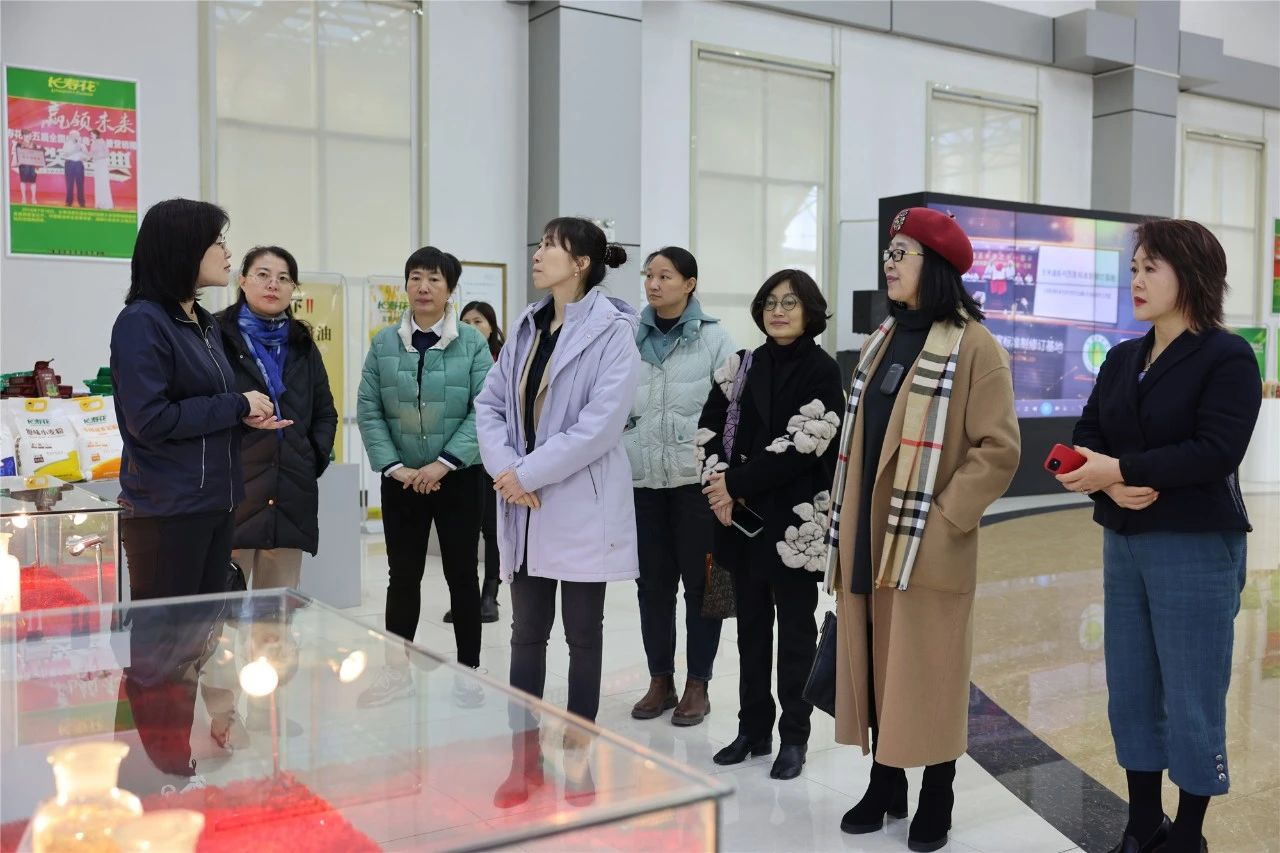 省女企业家协会来山东三星团体调研
