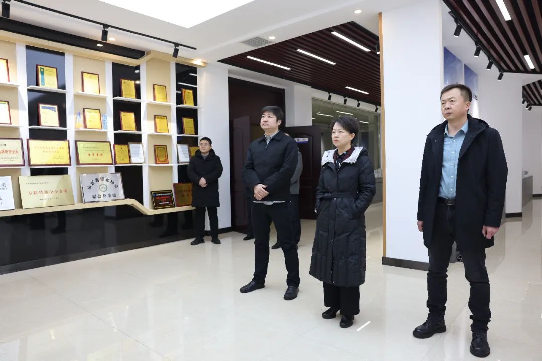 邹平市委常委、副市长陈静来山东三星团体调研
