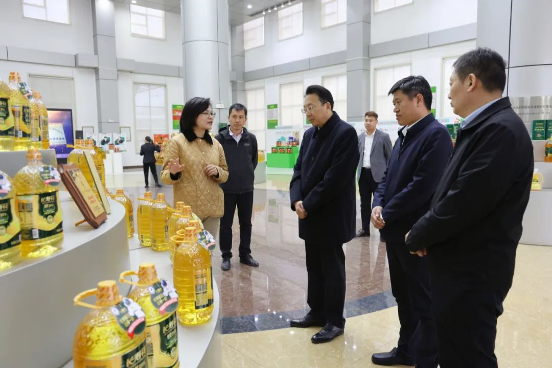 滨州市委副布告刘忠远来山东三星团体调研