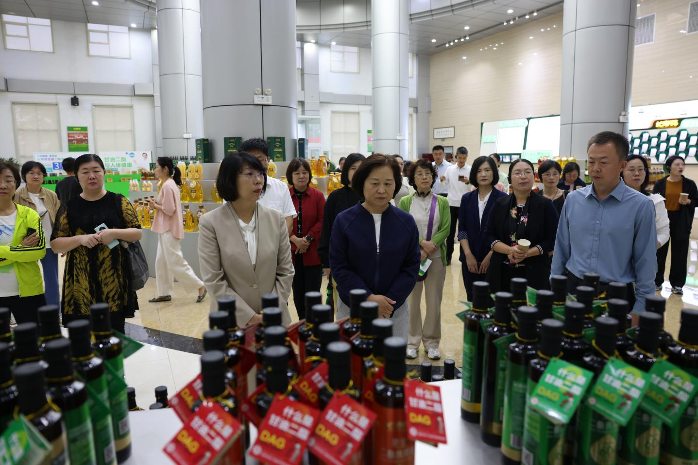 山东省巾帼立功培训班来山东三星团体观赏