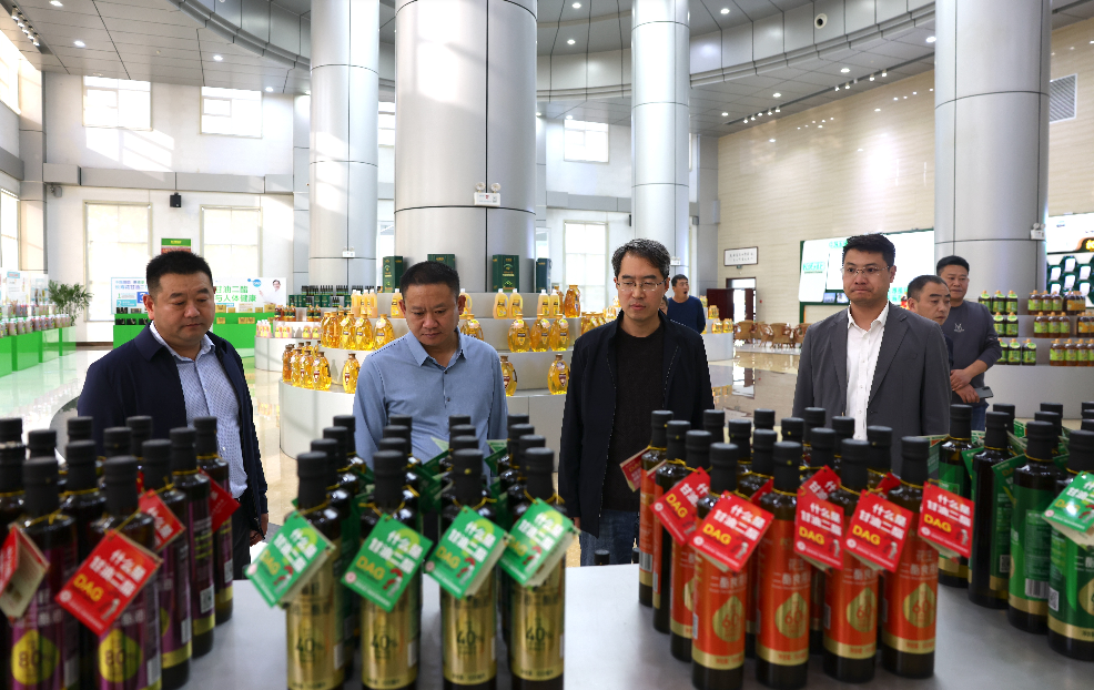 河南省舞钢市食粮储蓄中间考查组来山东三星团体考查