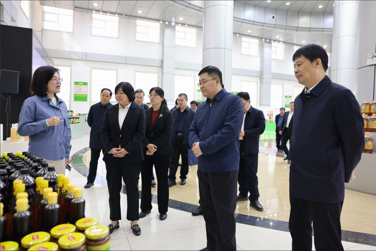 滨州市“首批国度互联网信息办公室收集立法接洽点”扶植推动集会预会率领来山东三星团体调研