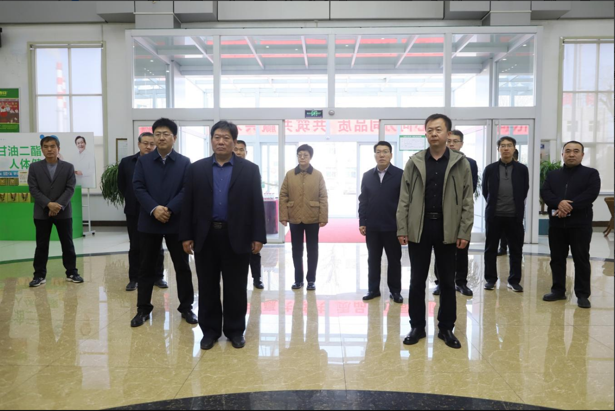 邹平市人大常委会专题调研组来山东三星团体调研