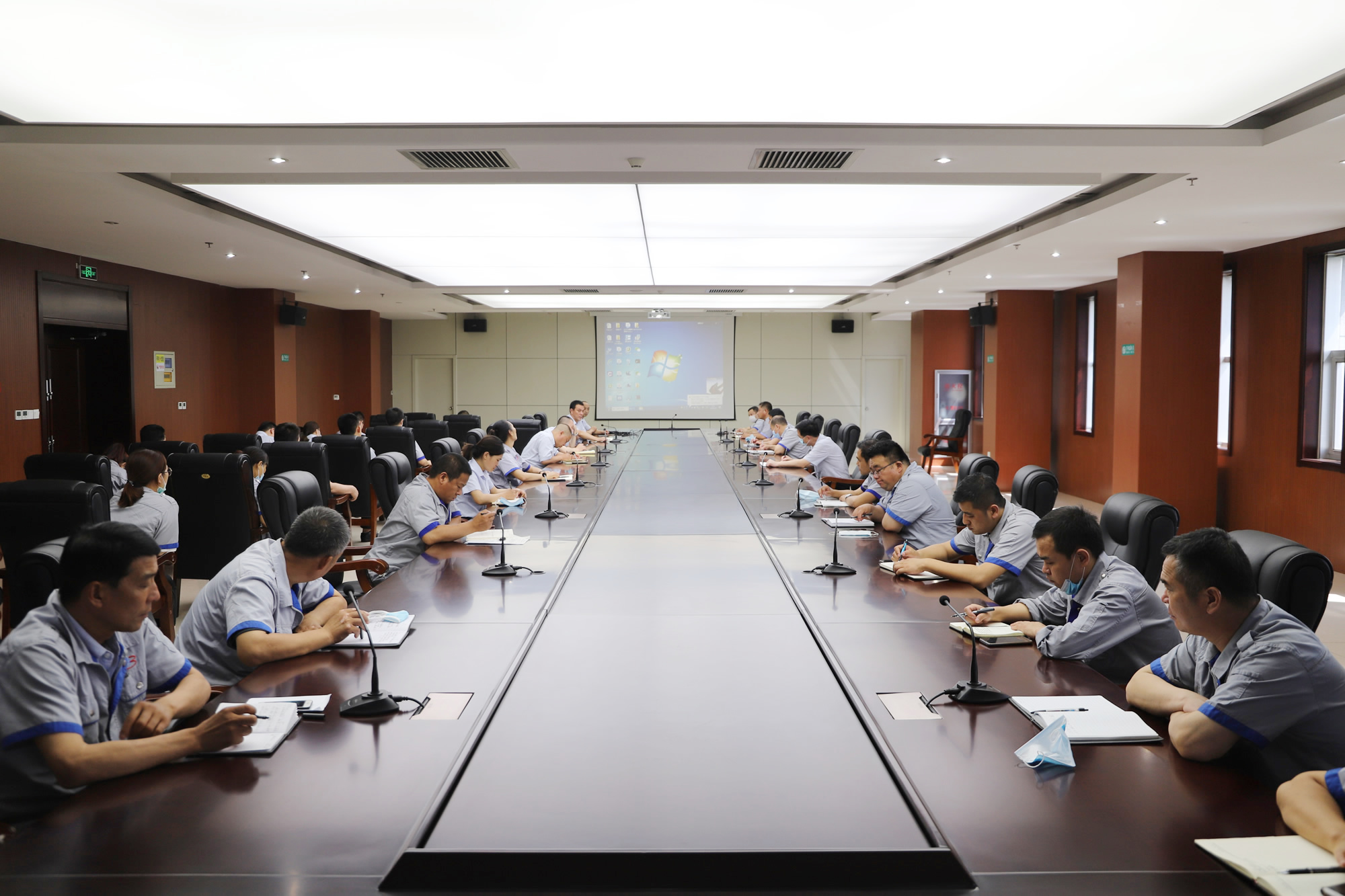 蘑菇视频
：筑牢安全防线 守住安全底线 全面打好夏季安全生产保卫战