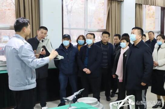 梁山县工商联考察团来蘑菇视频
参观考察